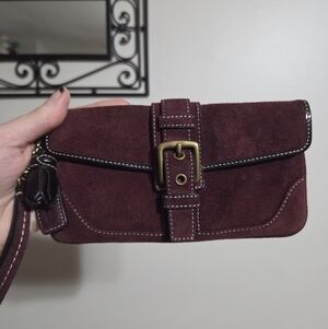 Vintage Y2K Coach Bordeaux/Wine Hampton Suede Tassel Wristlet